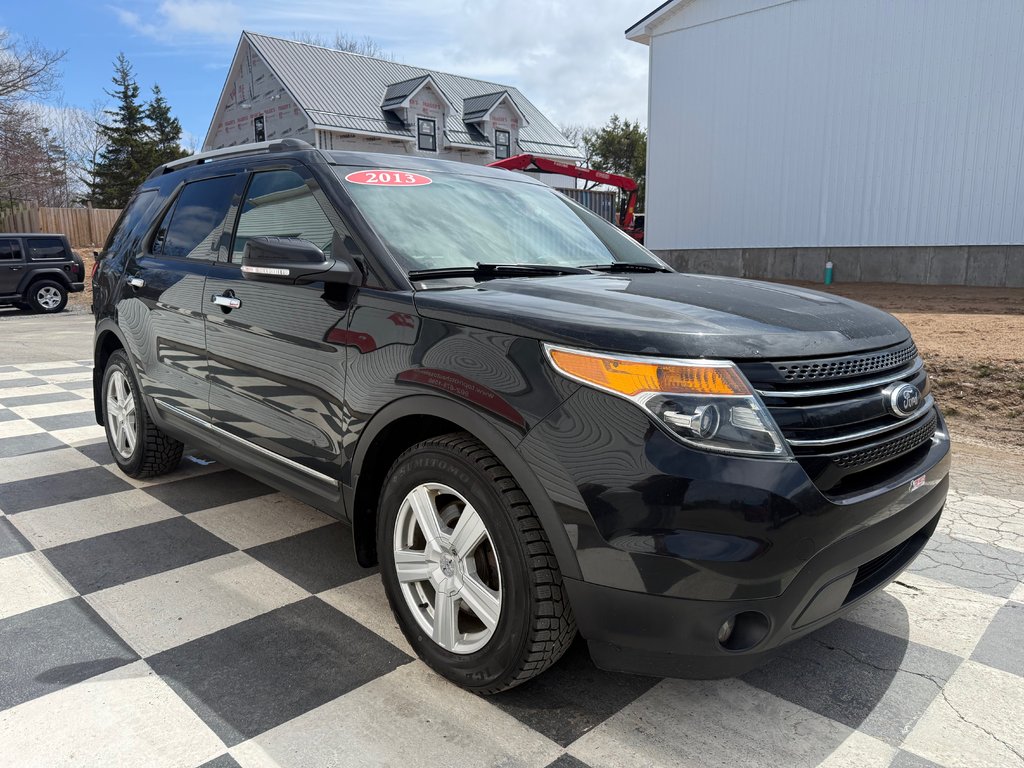 2013 Ford EXPLORER Limited, keyless entry, backup camera, Bluetooth in Kentville, Nova Scotia - 3 - w1024h768px