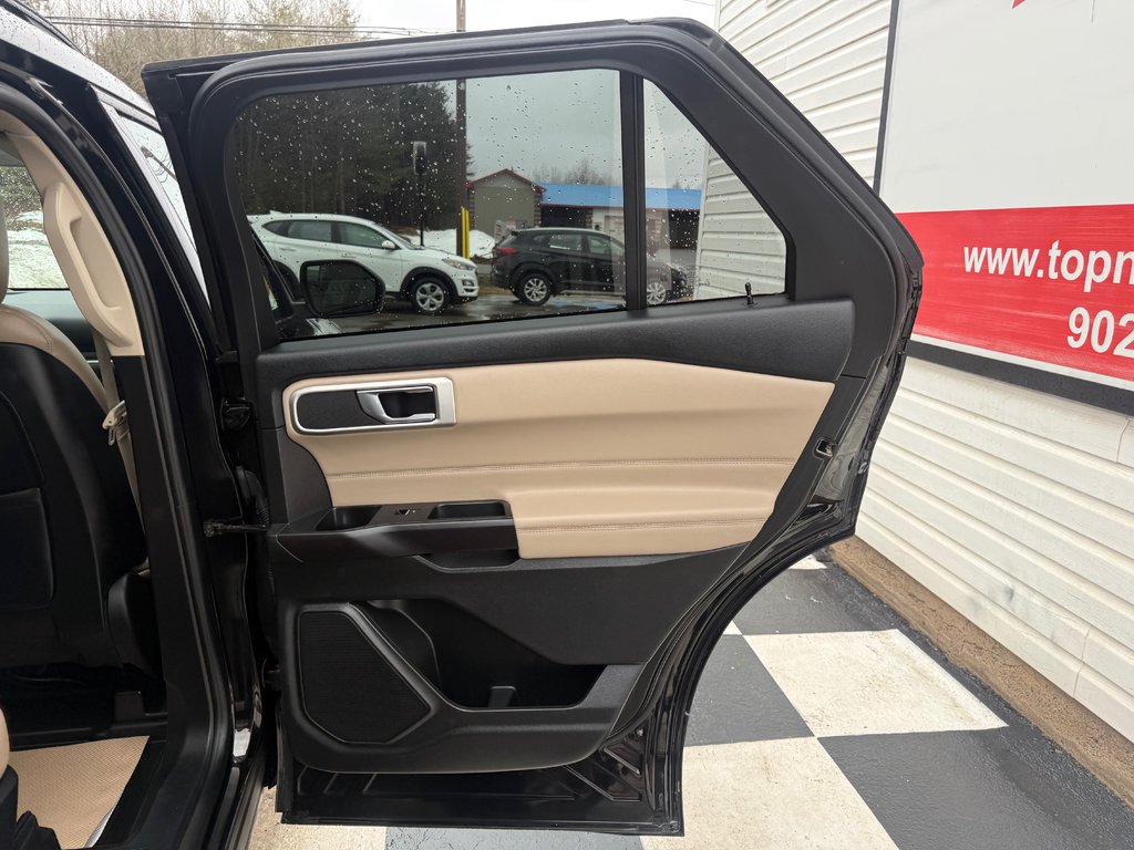 2020 Ford EXPLORER XLT, keyless entry, Remote Start, Bluetooth in COLDBROOK, Nova Scotia - 19 - w1024h768px