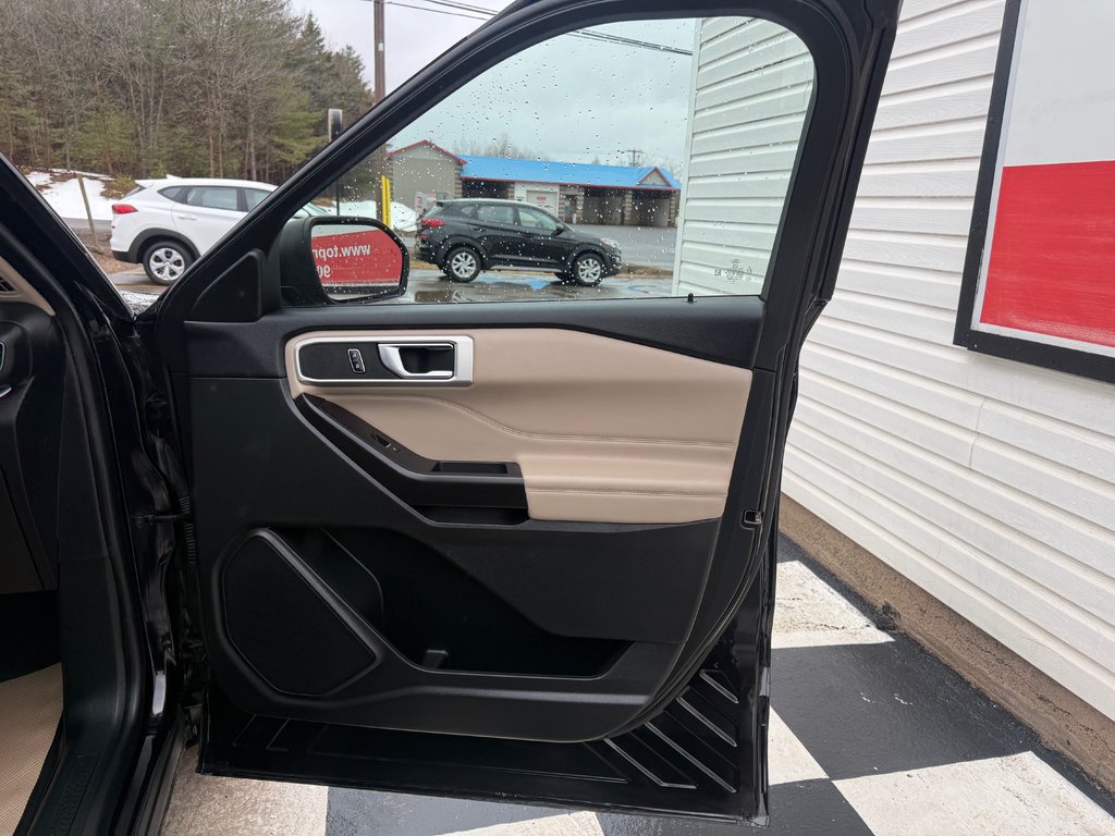 2020 Ford EXPLORER XLT, keyless entry, Remote Start, Bluetooth in COLDBROOK, Nova Scotia - 21 - w1024h768px