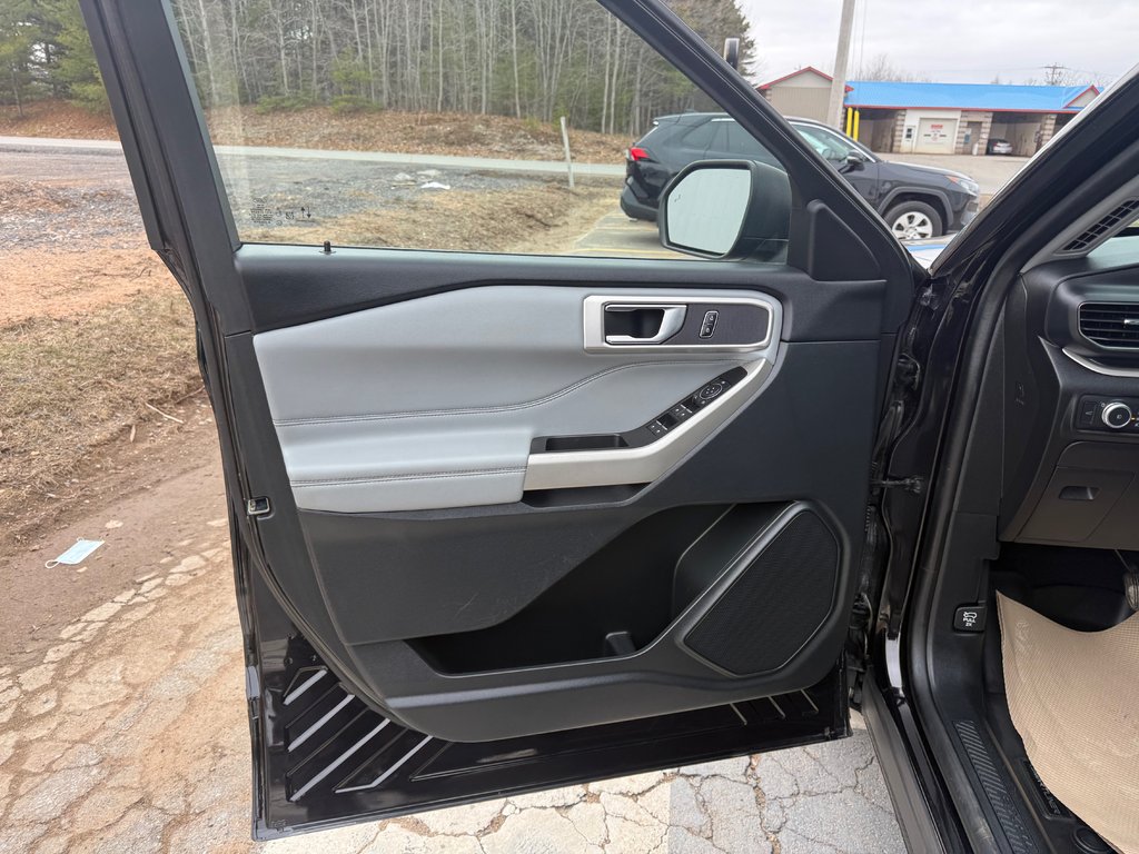 2021 Ford EXPLORER XLT, keyless entry, Remote Start, Bluetooth in COLDBROOK, Nova Scotia - 7 - w1024h768px