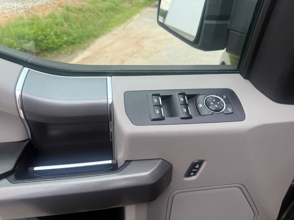 Ford F150 SUPERCREW XLT, keyless entry, CRUSIE CONTROL, Bluetooth 2016 à COLDBROOK, Nouvelle-Écosse - 8 - w1024h768px