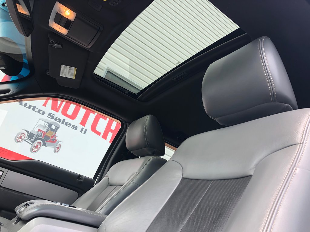 2011 Ford F150 Lariat - Leather Seats, Sun Roof, Power Windows in COLDBROOK, Nova Scotia - 17 - w1024h768px