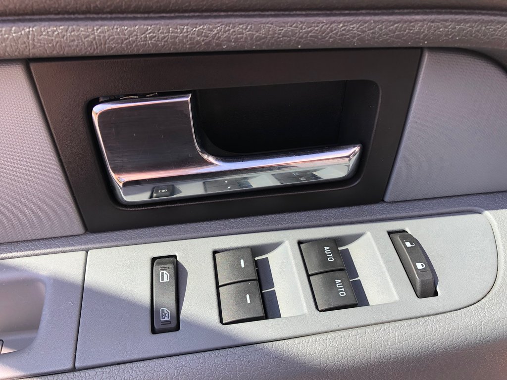 2014 Ford F150 XLT - Reverse Camera, Bluetooth, Heated Seats in COLDBROOK, Nova Scotia - 8 - w1024h768px