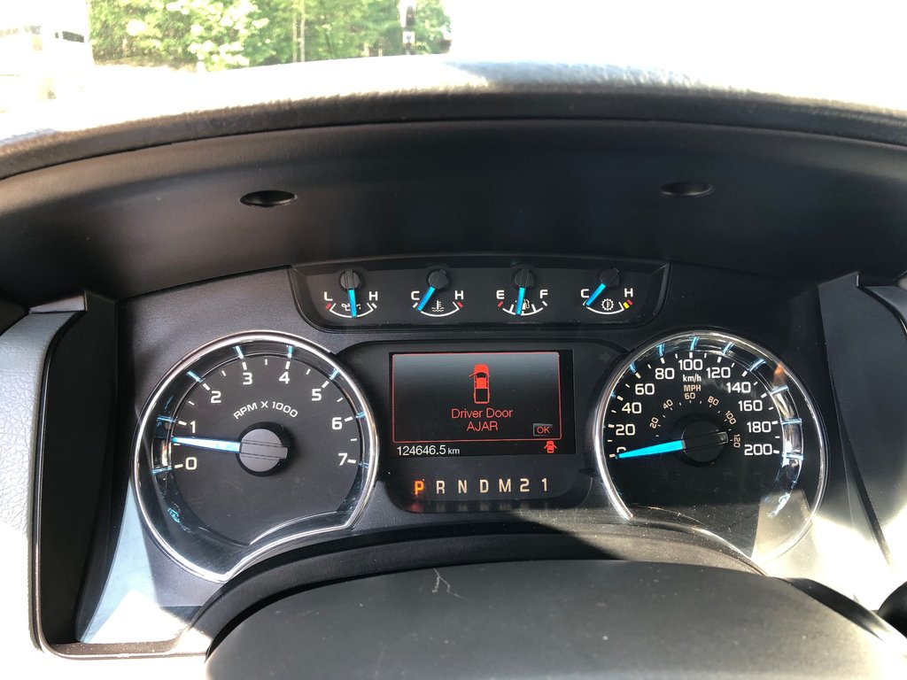 2014 Ford F150 XLT - Reverse Camera, Bluetooth, Heated Seats in COLDBROOK, Nova Scotia - 11 - w1024h768px