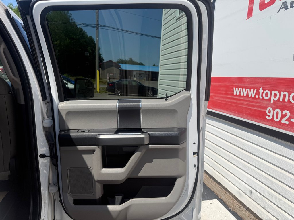 Ford F150 XLT, keyless entry, CRUSIE CONTROL, Bluetooth 2016 à COLDBROOK, Nouvelle-Écosse - 17 - w1024h768px