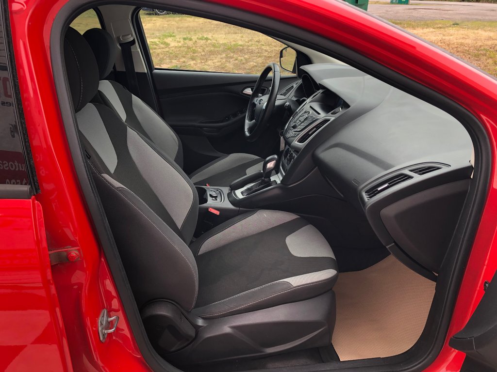 2014 Ford Focus SE - CD Player, Heated Seats, Power Windows in COLDBROOK, Nova Scotia - 21 - w1024h768px