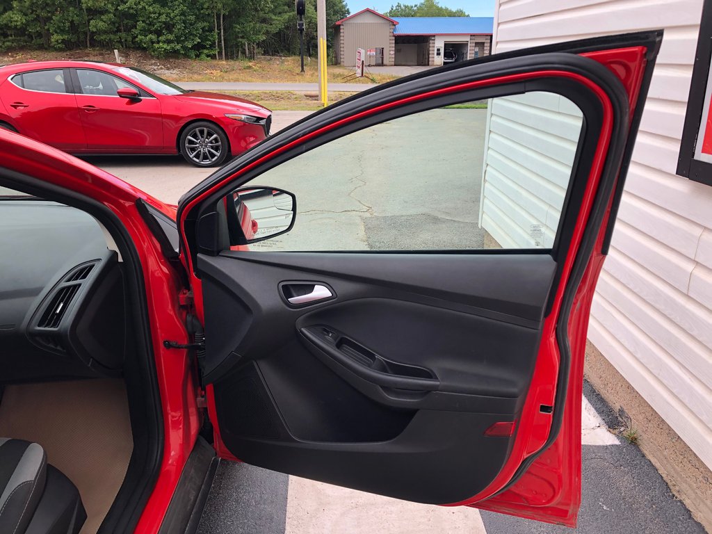 2014 Ford Focus SE - CD Player, Heated Seats, Power Windows in COLDBROOK, Nova Scotia - 20 - w1024h768px