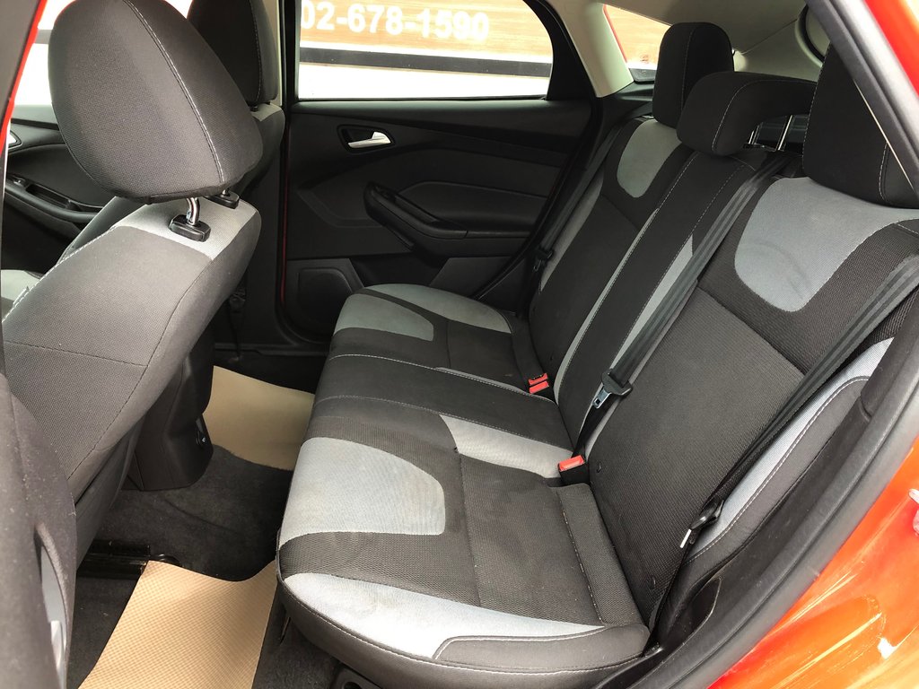 2014 Ford Focus SE - CD Player, Heated Seats, Power Windows in COLDBROOK, Nova Scotia - 17 - w1024h768px