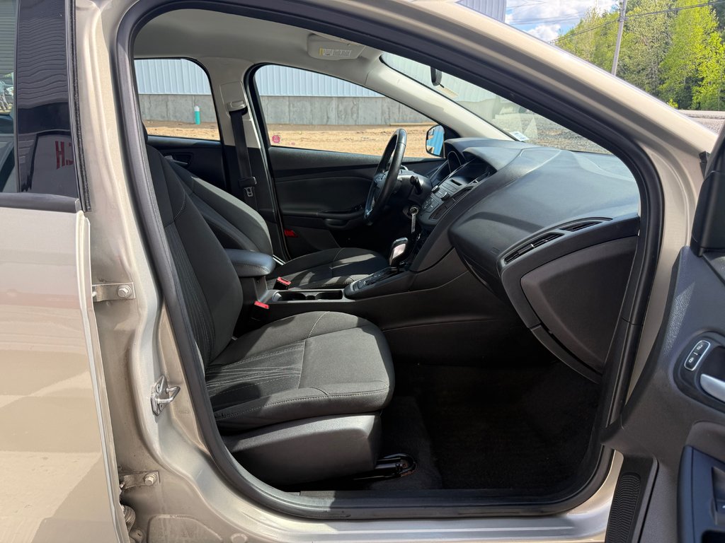 Ford FOCUS SE, keyless entry, backup camera, Bluetooth 2016 à Kentville, Nouvelle-Écosse - 19 - w1024h768px