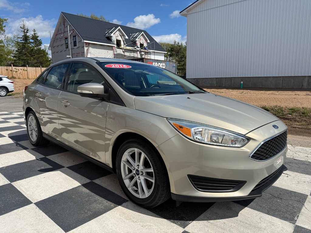 Ford FOCUS SE, keyless entry, backup camera, Bluetooth 2016 à Kentville, Nouvelle-Écosse - 3 - w1024h768px