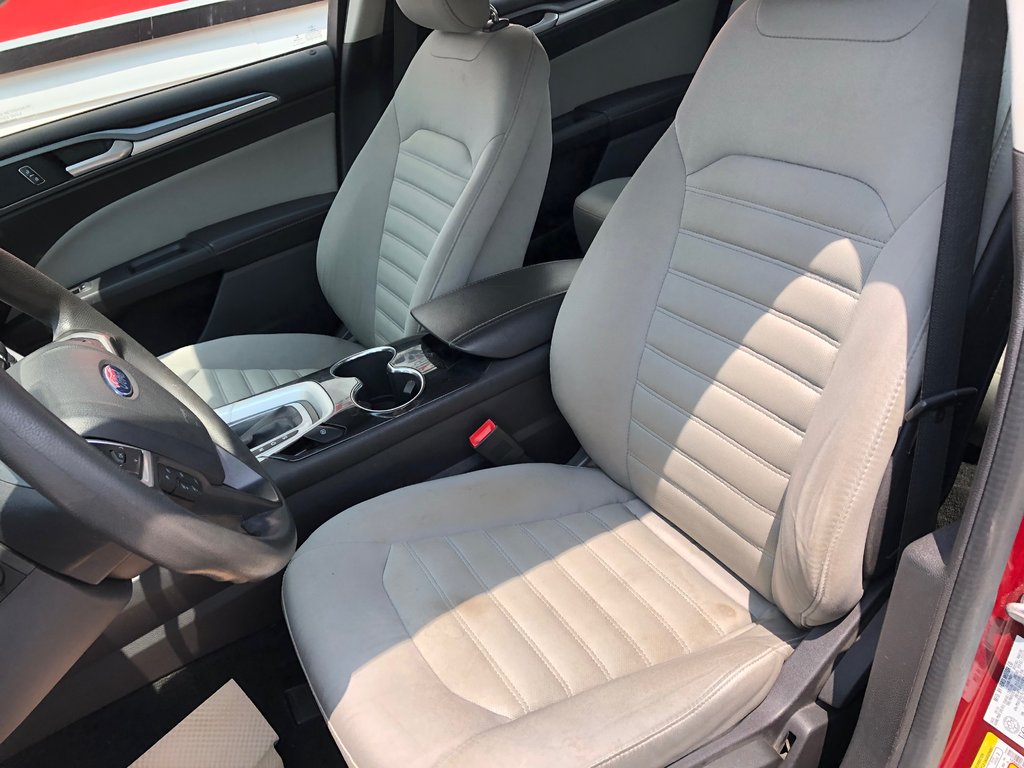 2015 Ford Fusion S - reverse camera, hands free, cruise control, ac in Kentville, Nova Scotia - 16 - w1024h768px