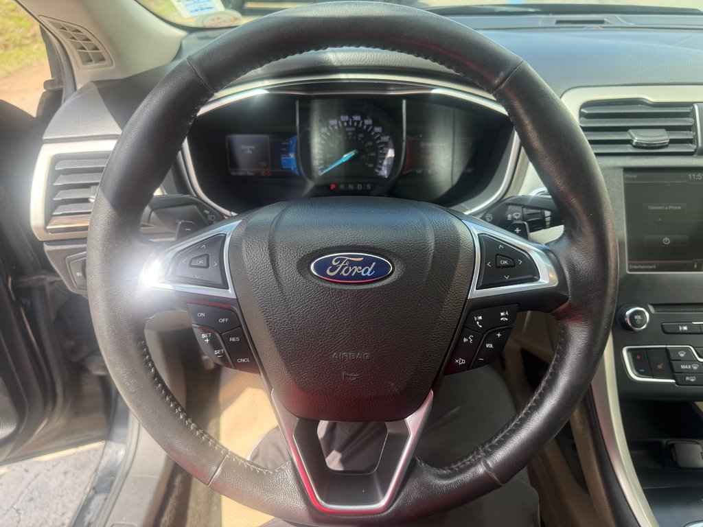 2016 Ford FUSION SE, keyless entry, backup camera, Bluetooth in COLDBROOK, Nova Scotia - 10 - w1024h768px