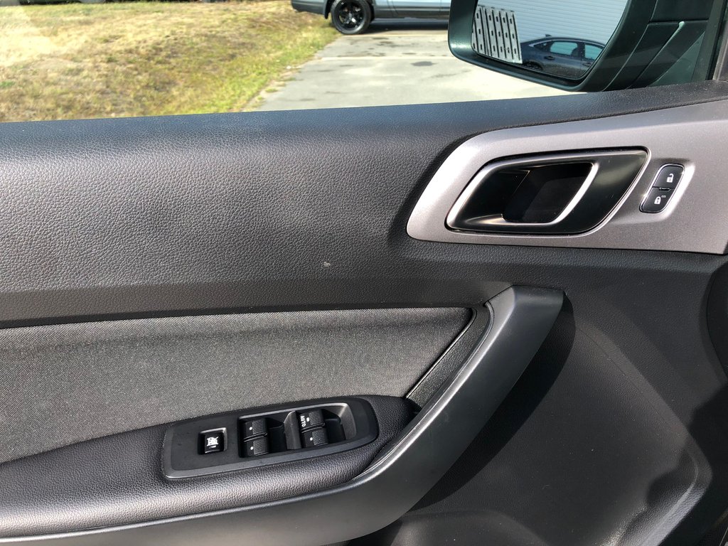 2022 Ford Ranger XLT FX4 - 5 Box, Reverse Camera, Bluetooth in COLDBROOK, Nova Scotia - 8 - w1024h768px