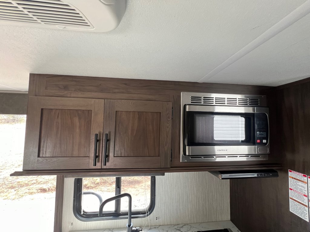 2021  Wolf Pup Limited - 16FT, Travel Trailer, A.C, Propane in Kentville, Nova Scotia - 19 - w1024h768px