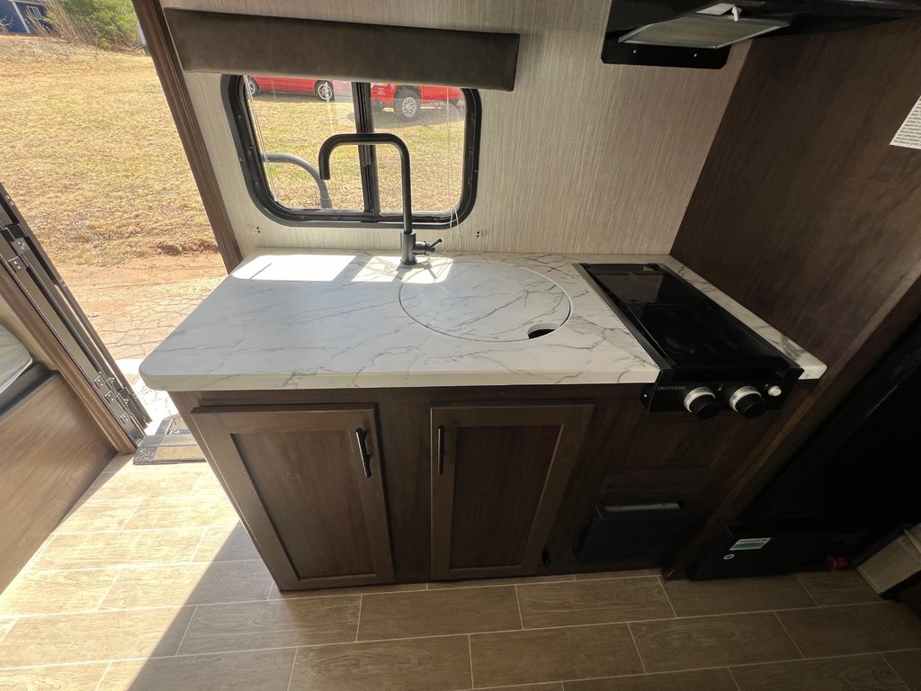 2021  Wolf Pup Limited - 16FT, Travel Trailer, A.C, Propane in Kentville, Nova Scotia - 17 - w1024h768px