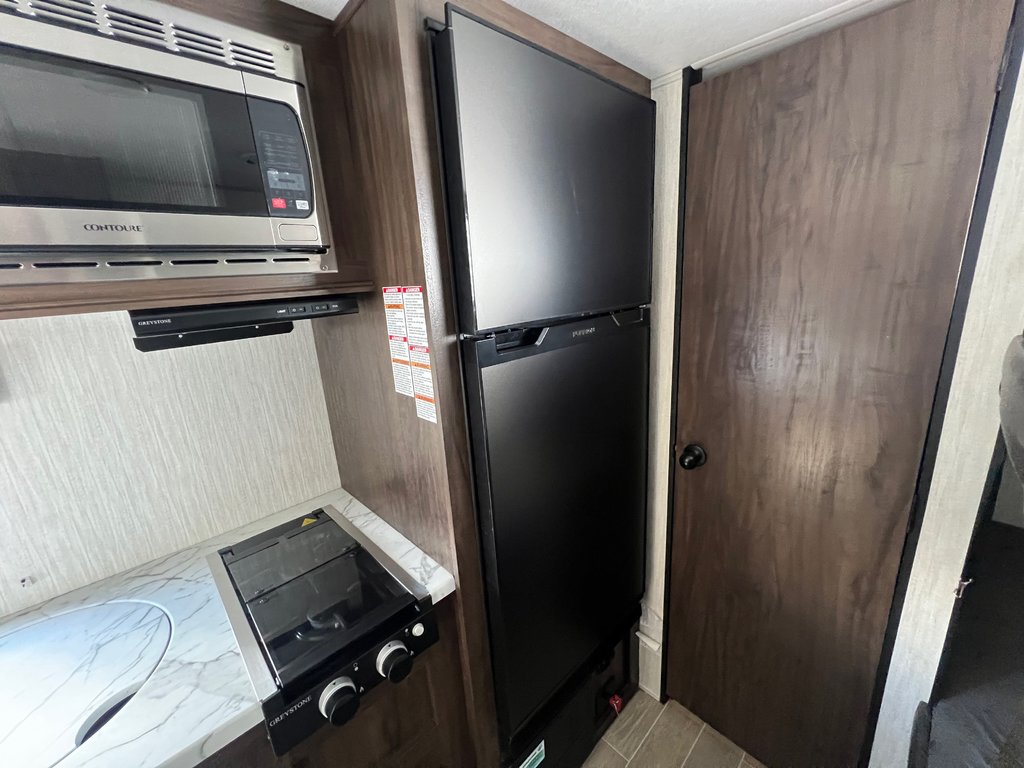 2021  Wolf Pup Limited - 16FT, Travel Trailer, A.C, Propane in Kentville, Nova Scotia - 21 - w1024h768px