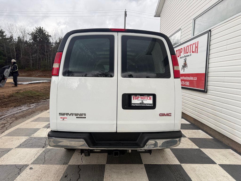2013 GMC SAVANA CARGO 3500, Utility Van, Tow Package in Kentville, Nova Scotia - 5 - w1024h768px