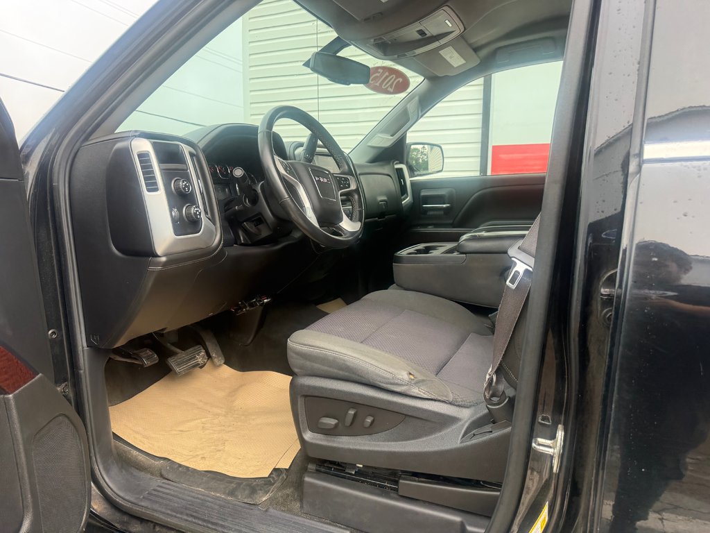 2015 GMC SIERRA 1500 SLE, keyless entry, backup camera, Bluetooth in COLDBROOK, Nova Scotia - 9 - w1024h768px