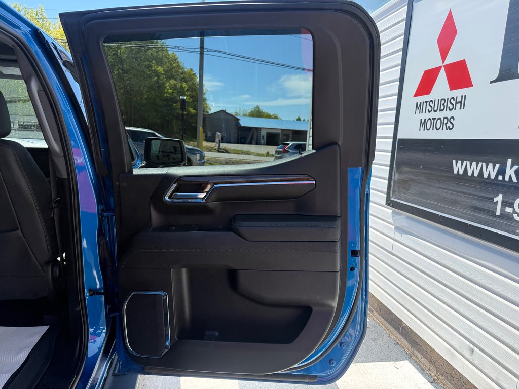 2024 GMC Sierra 1500 Elevation, keyless entry, backup camera, Bluetooth in Kentville, Nova Scotia - 16 - w1024h768px