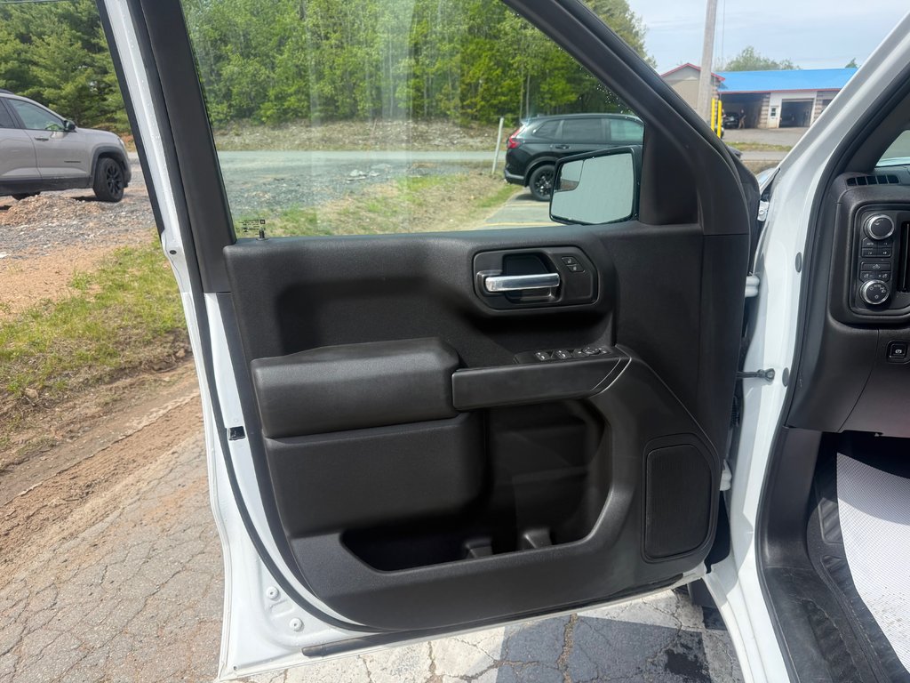 2025 GMC Sierra 1500 Pro, keyless entry, backup camera, Bluetooth in Kentville, Nova Scotia - 7 - w1024h768px