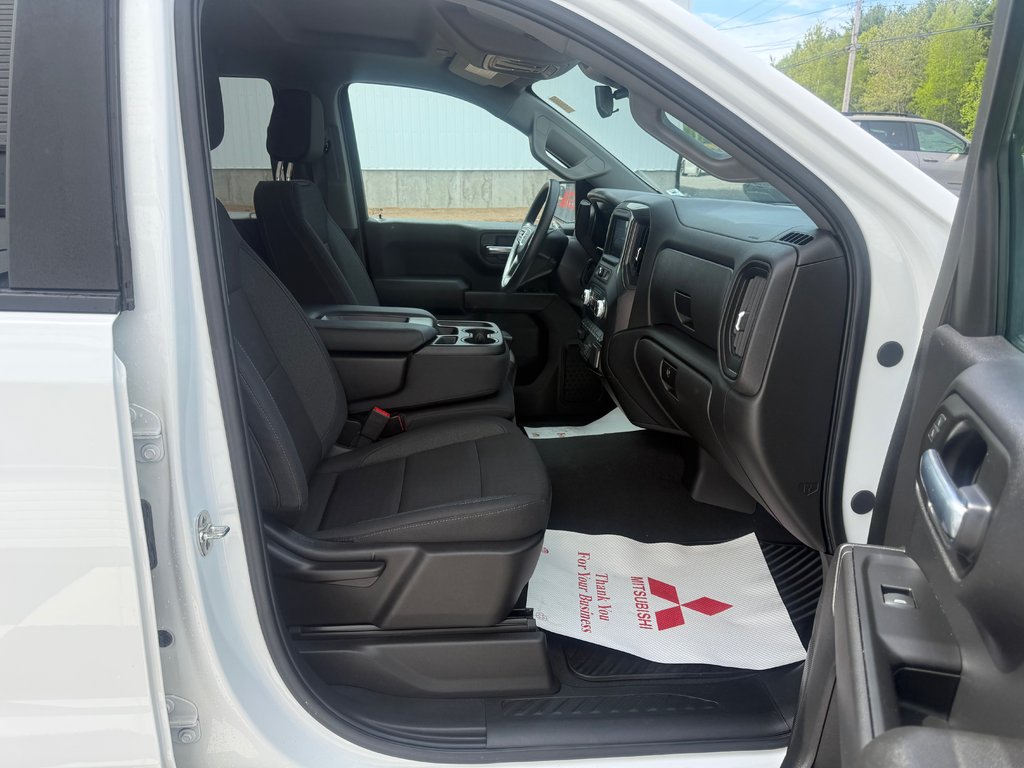 2025 GMC Sierra 1500 Pro, keyless entry, backup camera, Bluetooth in Kentville, Nova Scotia - 19 - w1024h768px