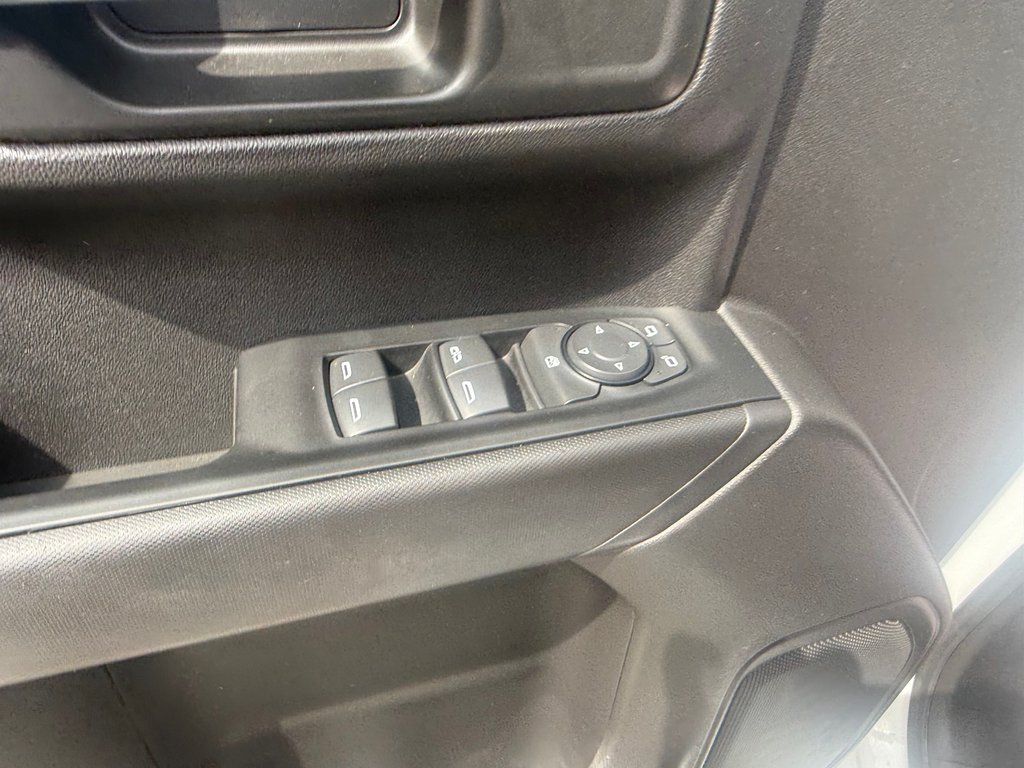 2025 GMC Sierra 1500 Pro, keyless entry, backup camera, Bluetooth in Kentville, Nova Scotia - 8 - w1024h768px