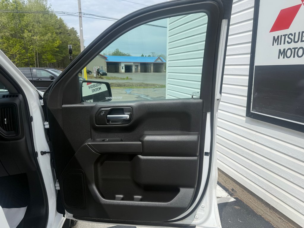 2025 GMC Sierra 1500 Pro, keyless entry, backup camera, Bluetooth in Kentville, Nova Scotia - 18 - w1024h768px