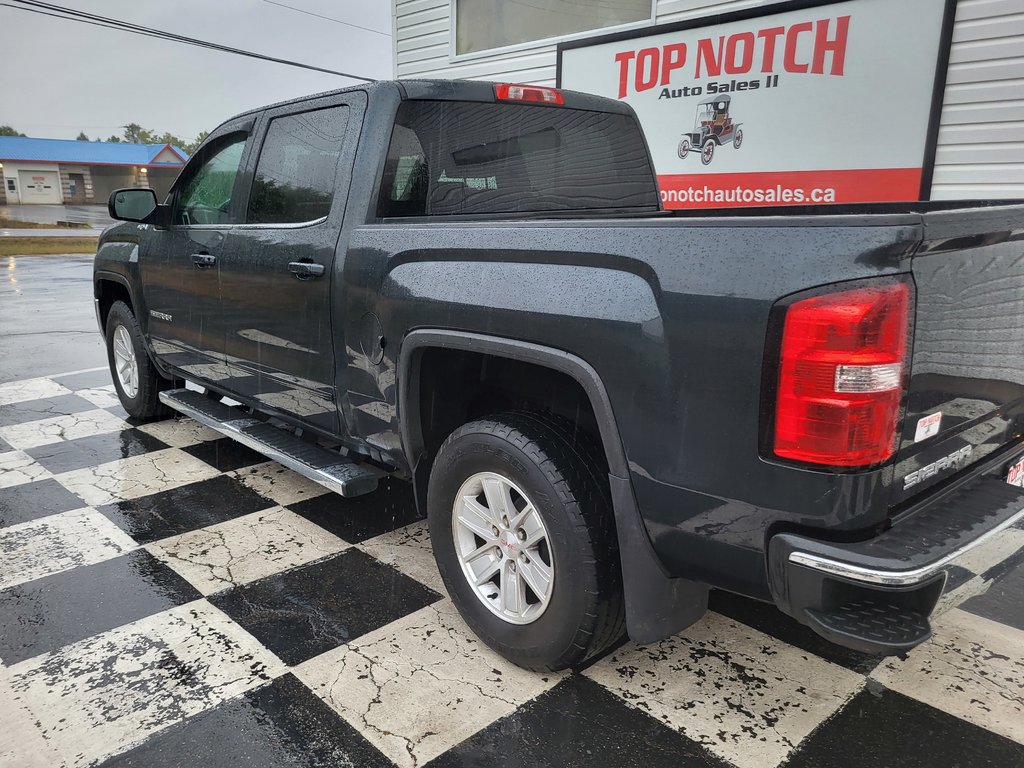 SIERRA K1500 SLE - 4WD, Bed liner, Tow PKG, Rev.cam, Alloys, AC 2017 à Kentville, Nouvelle-Écosse - 6 - w1024h768px