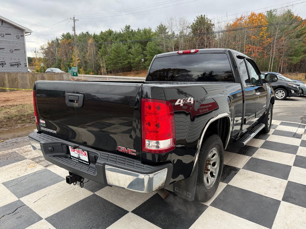 2010 GMC SIERRA SL Nevada Edition, keyless entry, Split Bench Seat in COLDBROOK, Nova Scotia - 4 - w1024h768px