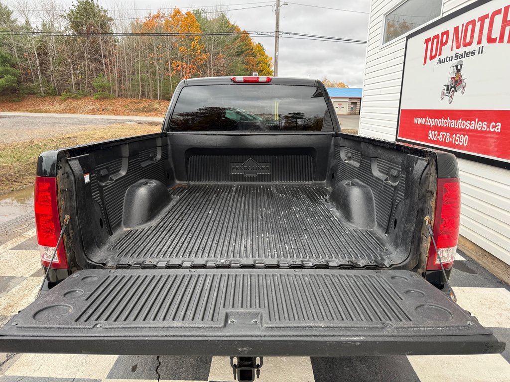GMC SIERRA SL Nevada Edition, keyless entry, Split Bench Seat 2010 à COLDBROOK, Nouvelle-Écosse - 18 - w1024h768px
