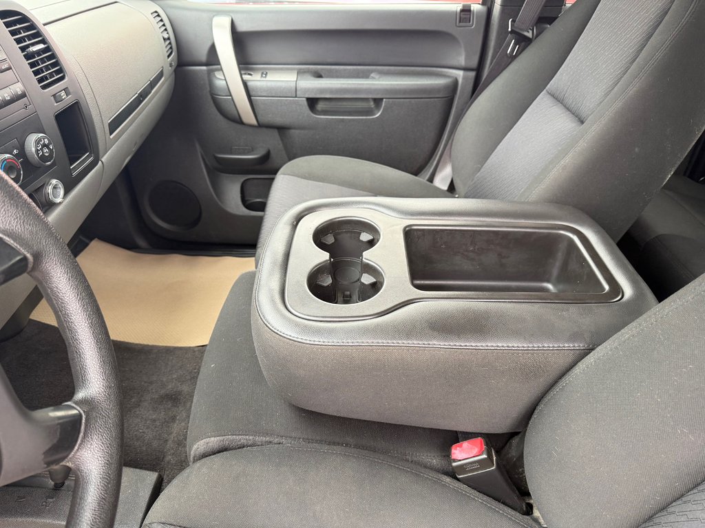 2010 GMC SIERRA SL Nevada Edition, keyless entry, Split Bench Seat in COLDBROOK, Nova Scotia - 15 - w1024h768px
