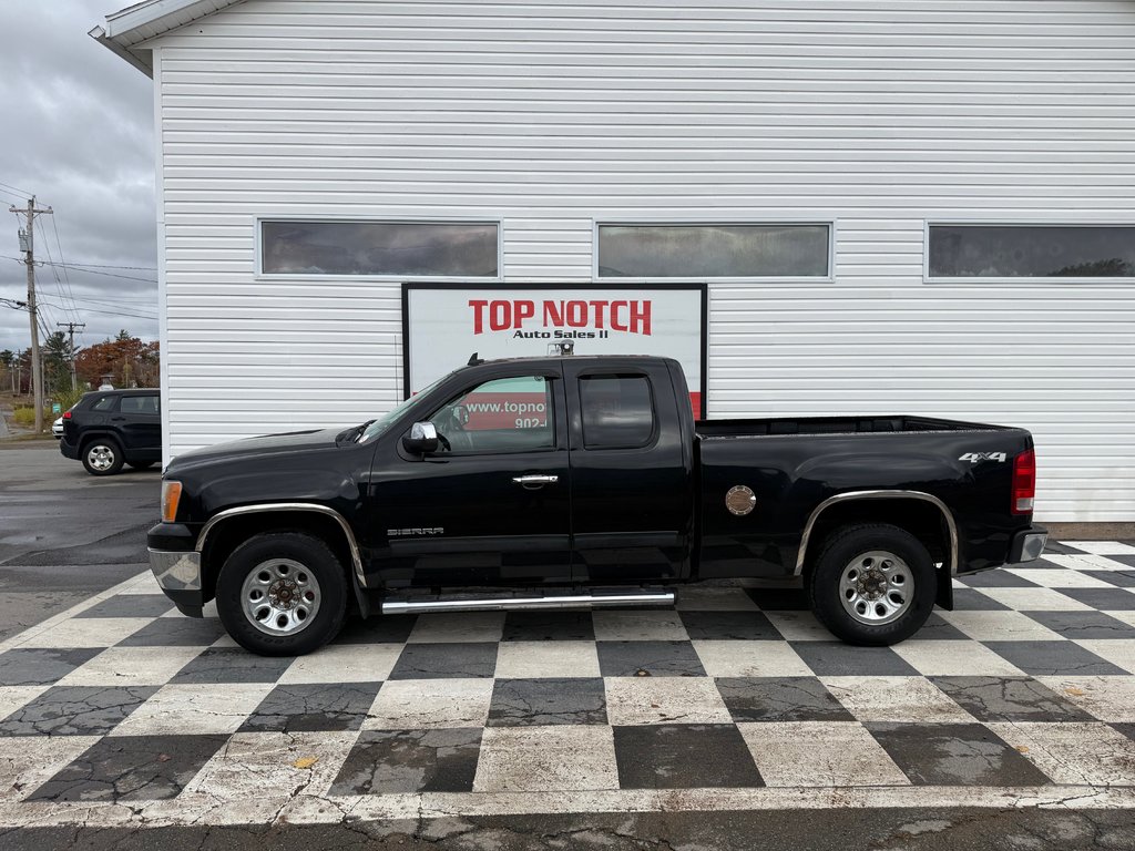 2010 GMC SIERRA SL Nevada Edition, keyless entry, Split Bench Seat in COLDBROOK, Nova Scotia - 23 - w1024h768px