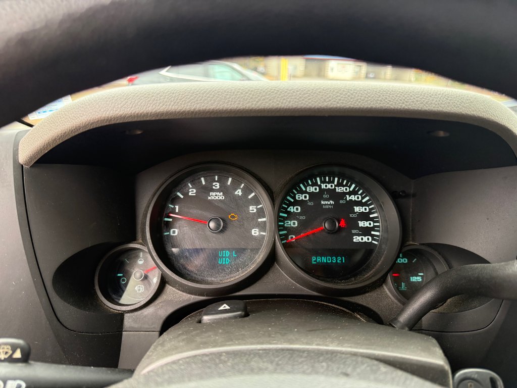 2010 GMC SIERRA SL Nevada Edition, keyless entry, Split Bench Seat in COLDBROOK, Nova Scotia - 11 - w1024h768px