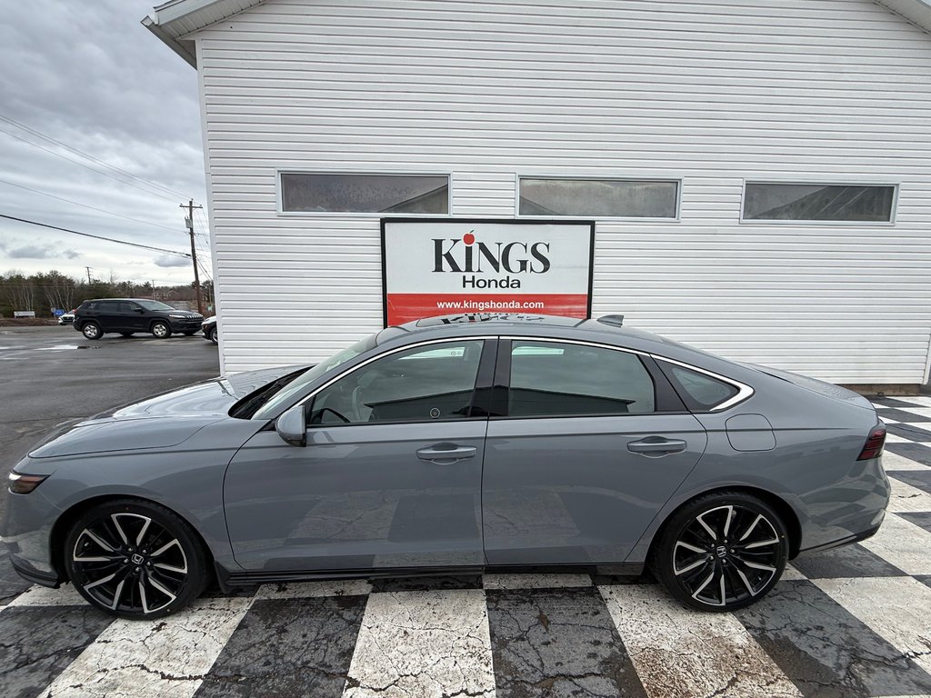 Honda ACCORD TOURING HYBRID Touring, keyless entry, backup camera, Bluetooth 2023 à Kentville, Nouvelle-Écosse - 21 - w1024h768px