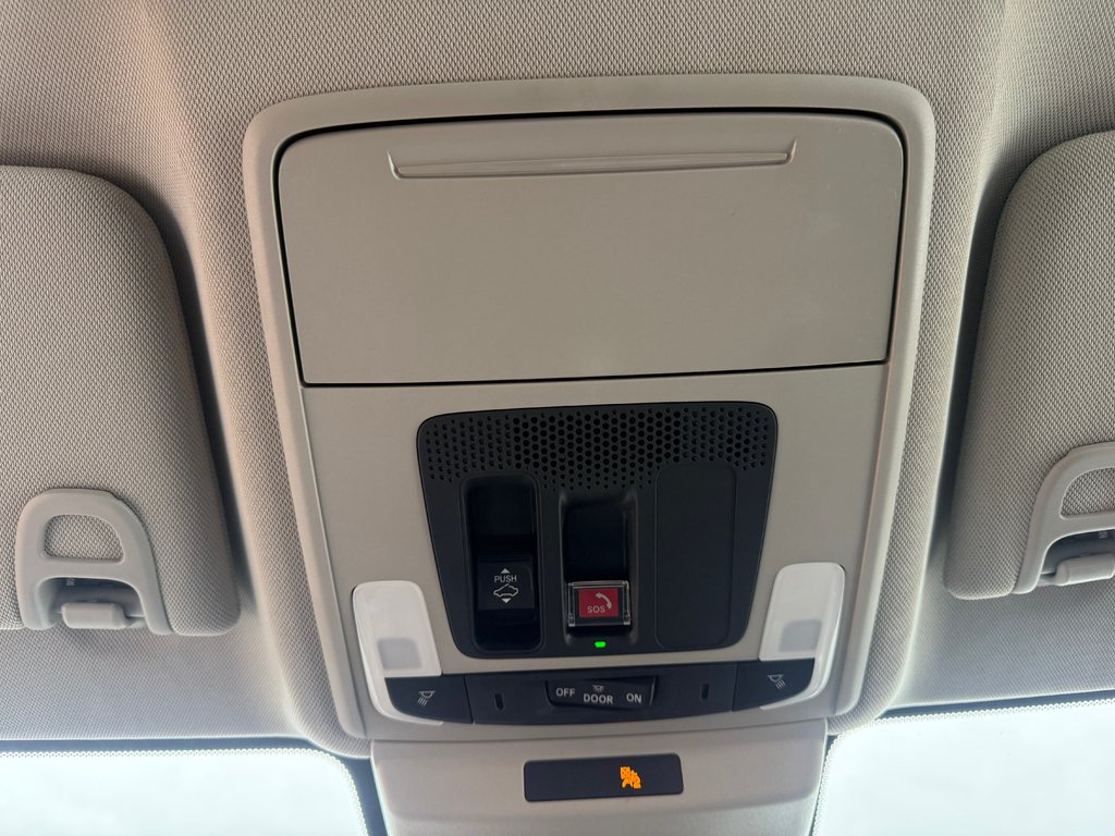 Honda ACCORD TOURING HYBRID Touring, keyless entry, backup camera, Bluetooth 2023 à Kentville, Nouvelle-Écosse - 13 - w1024h768px