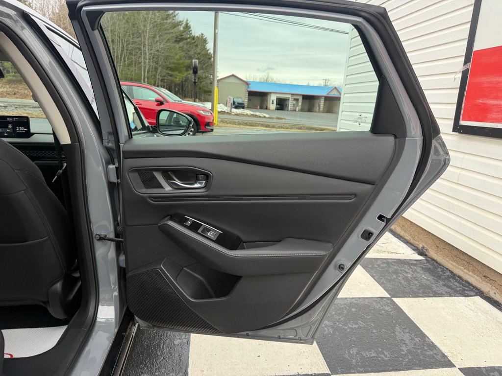 Honda ACCORD TOURING HYBRID Touring, keyless entry, backup camera, Bluetooth 2023 à Kentville, Nouvelle-Écosse - 17 - w1024h768px