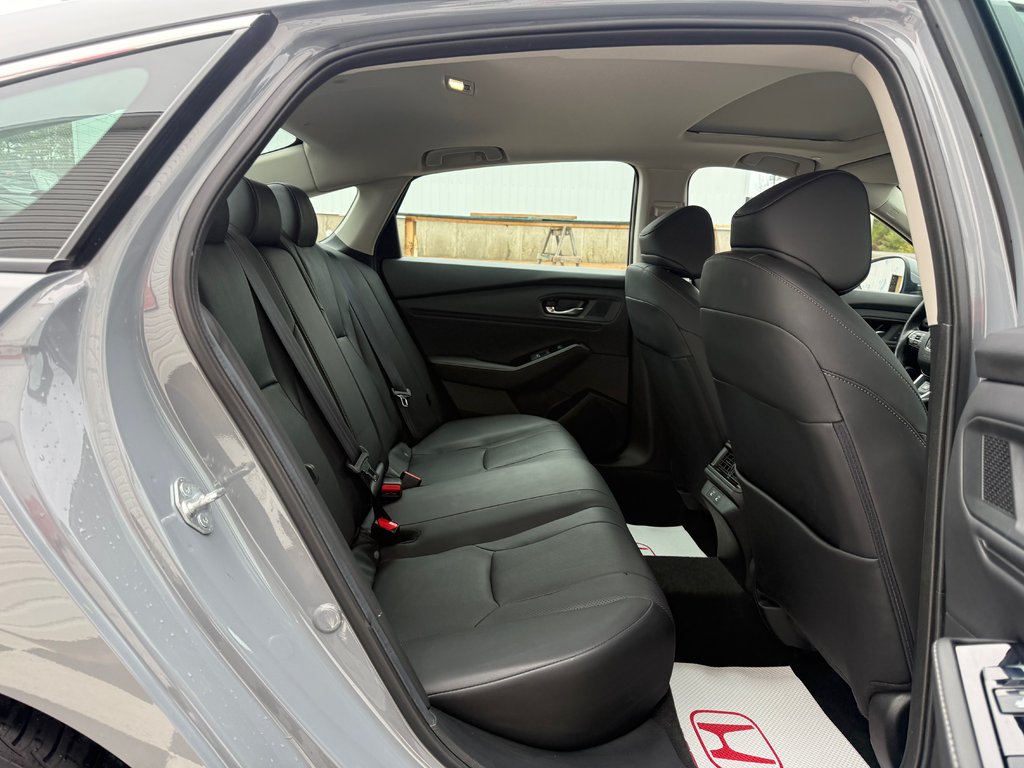 Honda ACCORD TOURING HYBRID Touring, keyless entry, backup camera, Bluetooth 2023 à Kentville, Nouvelle-Écosse - 18 - w1024h768px