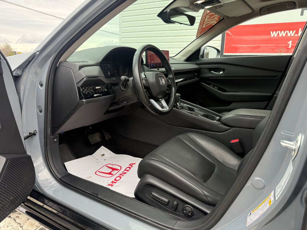 Honda ACCORD TOURING HYBRID Touring, keyless entry, backup camera, Bluetooth 2023 à Kentville, Nouvelle-Écosse - 9 - w1024h768px