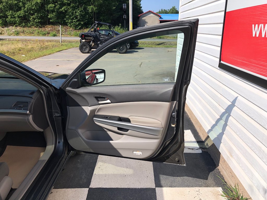 2008  Accord EX, as traded in COLDBROOK, Nova Scotia - 23 - w1024h768px