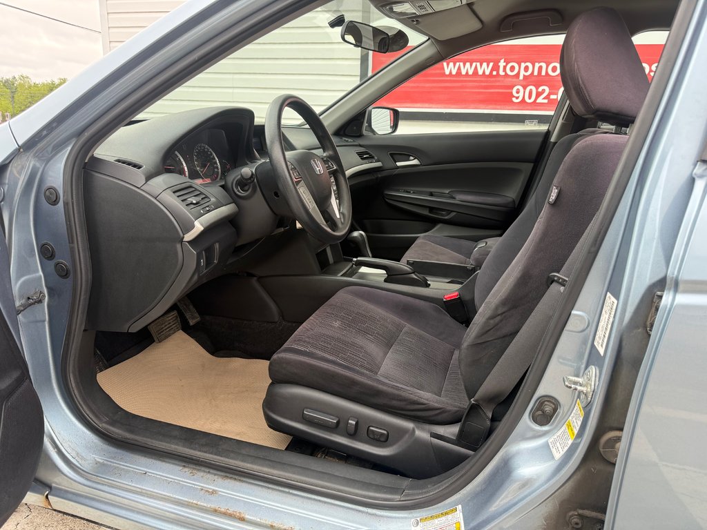 Honda ACCORD SE, keyless entry, backup camera, Bluetooth 2011 à COLDBROOK, Nouvelle-Écosse - 9 - w1024h768px
