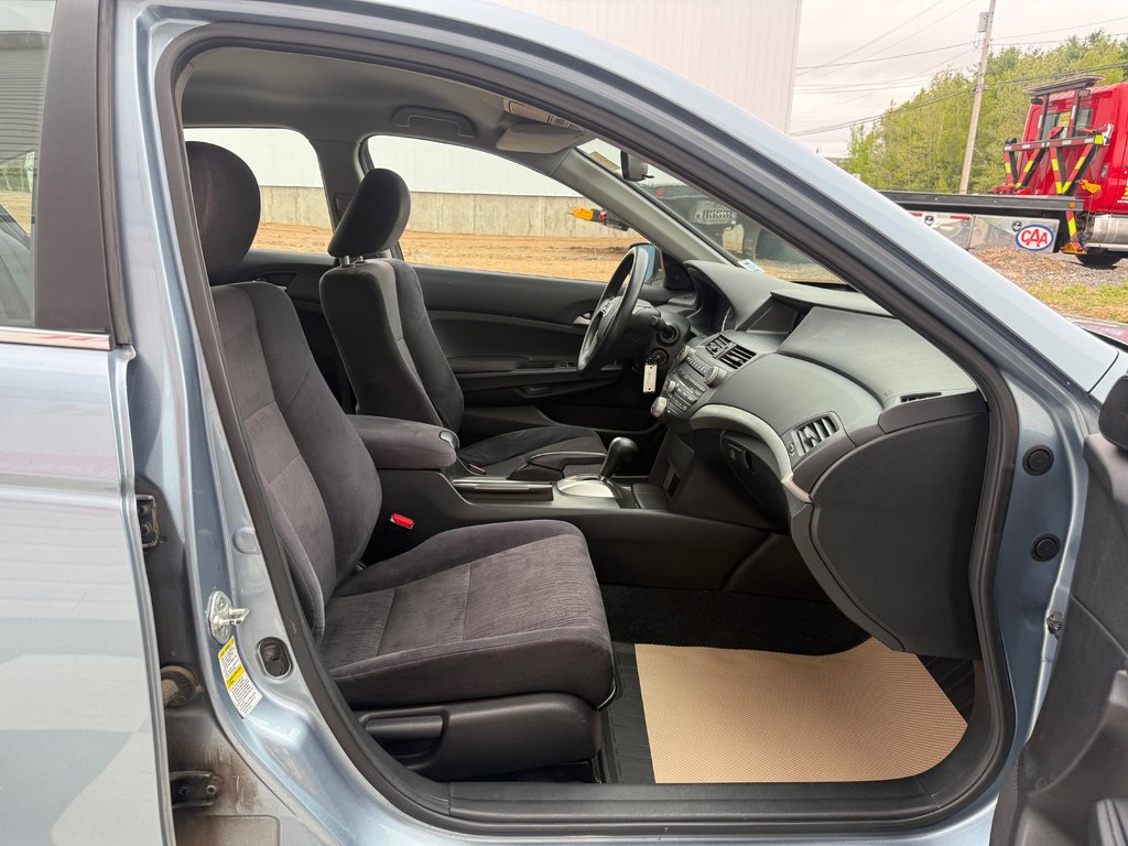 Honda ACCORD SE, keyless entry, backup camera, Bluetooth 2011 à COLDBROOK, Nouvelle-Écosse - 18 - w1024h768px