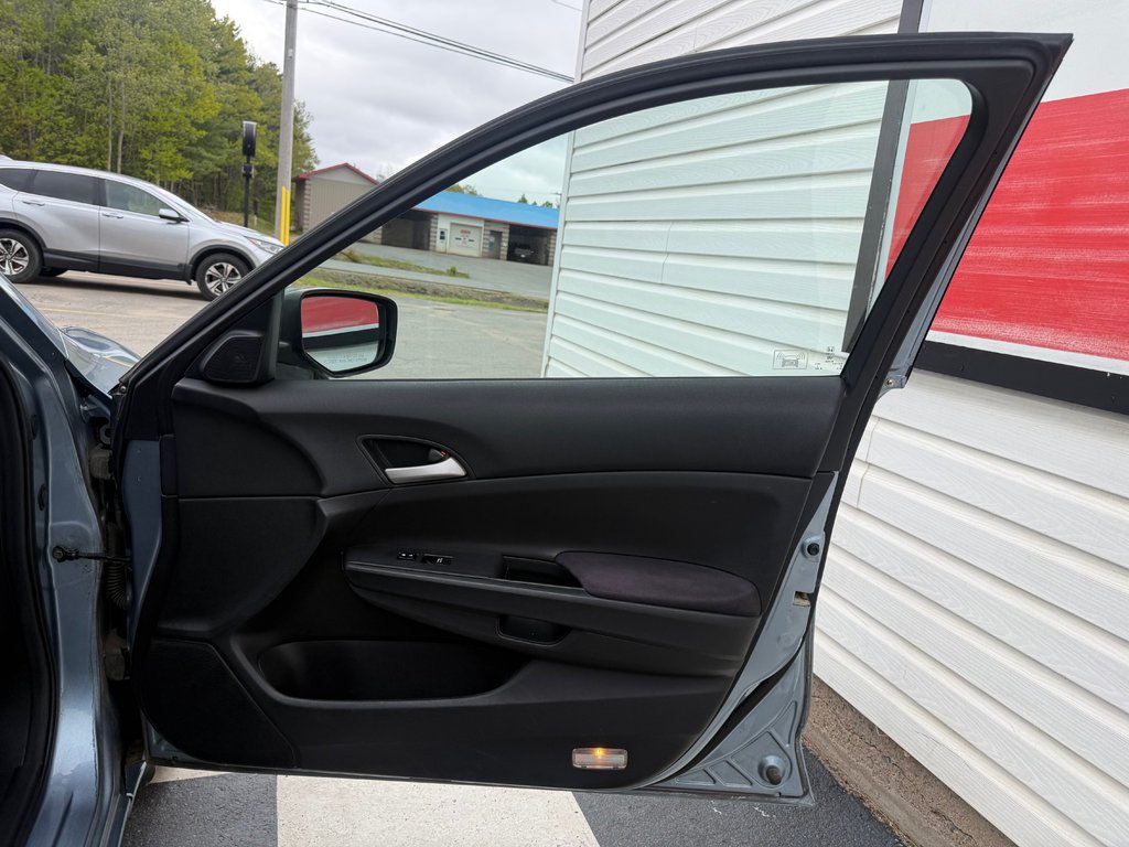 Honda ACCORD SE, keyless entry, backup camera, Bluetooth 2011 à COLDBROOK, Nouvelle-Écosse - 17 - w1024h768px
