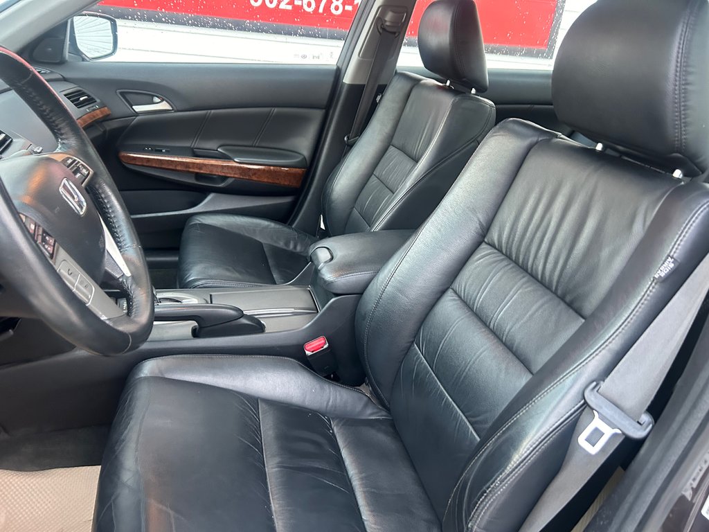 2012  Accord EX-L - Leather, Heated seats, Tow PKG, Alloy rims in COLDBROOK, Nova Scotia - 14 - w1024h768px