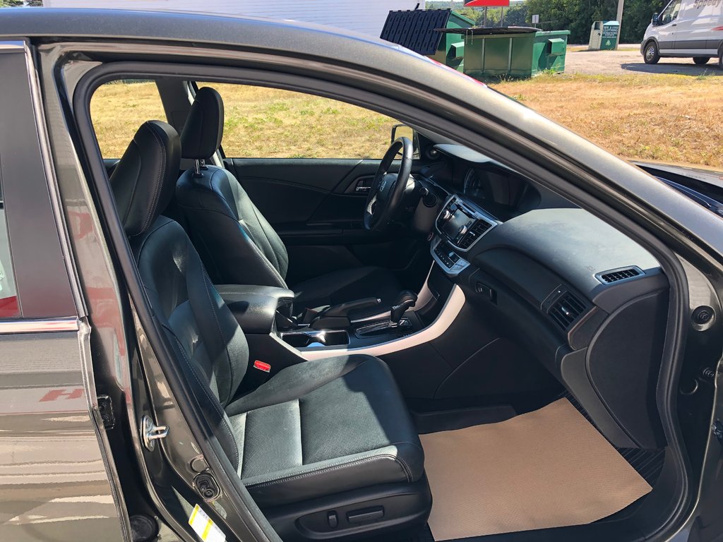 2015 Honda Accord EX-L - Reverse Camera, Power Seats, Sunroof in COLDBROOK, Nova Scotia - 26 - w1024h768px