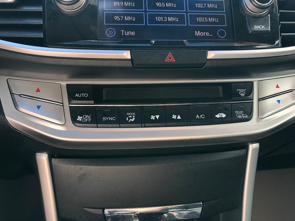 2015 Honda Accord EX-L - Reverse Camera, Power Seats, Sunroof in COLDBROOK, Nova Scotia - 15 - w1024h768px