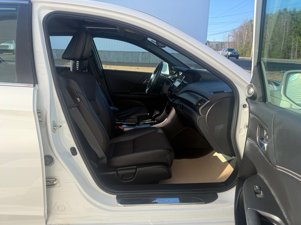 2016 Honda ACCORD Sport, keyless entry, Cruise control, Bluetooth in COLDBROOK, Nova Scotia - 20 - w1024h768px