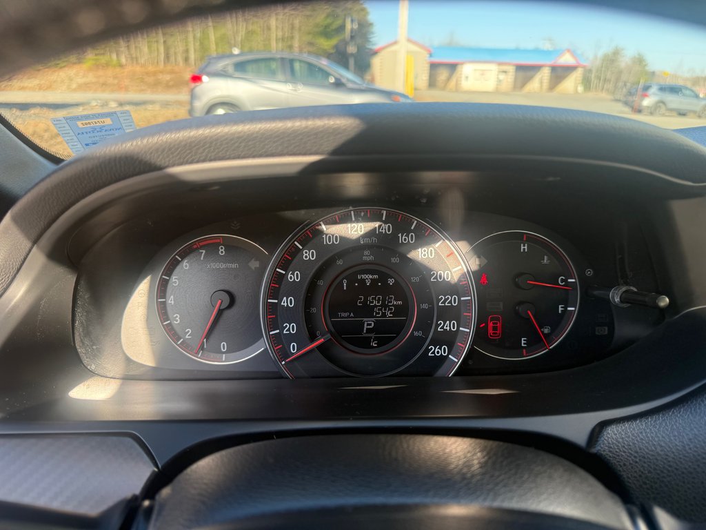 2016 Honda ACCORD Sport, keyless entry, Cruise control, Bluetooth in COLDBROOK, Nova Scotia - 11 - w1024h768px