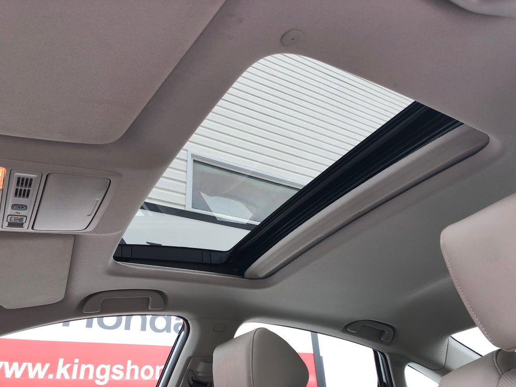 2019 Honda Accord Touring 2.0 - sunroof, power seats, reverse camera in COLDBROOK, Nova Scotia - 21 - w1024h768px