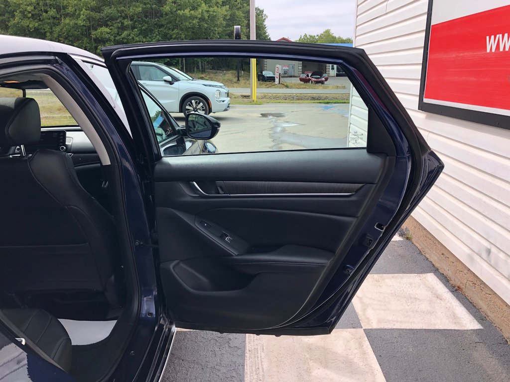 2019 Honda Accord EX-L - Sunroof, Reverse Camera, USB Plugs in COLDBROOK, Nova Scotia - 26 - w1024h768px