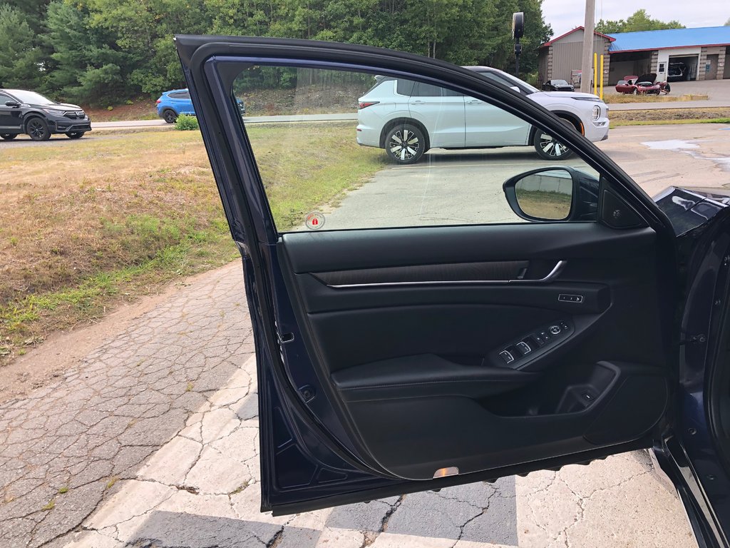 2019 Honda Accord EX-L - Sunroof, Reverse Camera, USB Plugs in COLDBROOK, Nova Scotia - 7 - w1024h768px